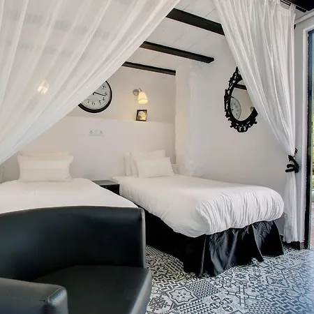 Bed & Breakfast Jardines De La Reina Boutique 3*